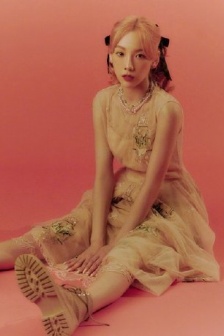 照顾兄弟的女朋友